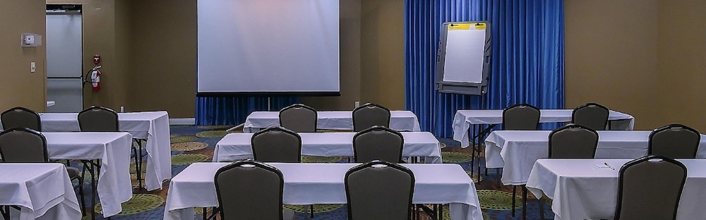 Holiday Inn Fort Myers - Downtown Area an IHG Hotel (ex. The Edison at Midtown) 49/58