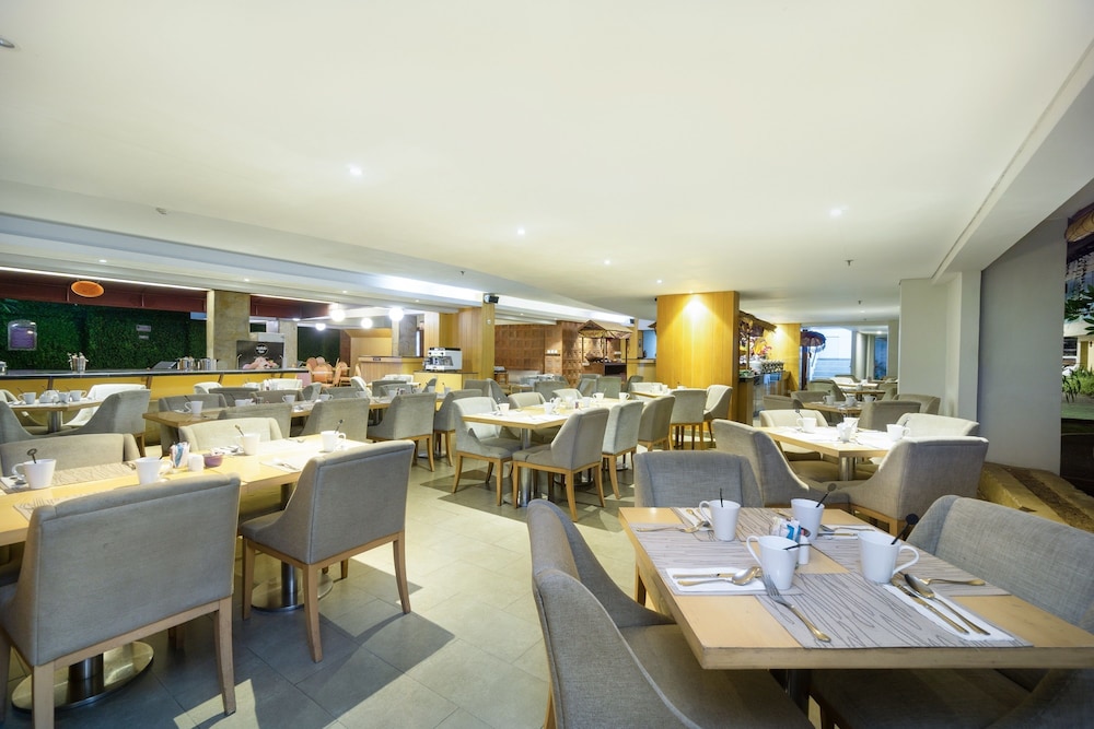 Quest Hotel Kuta 23/35