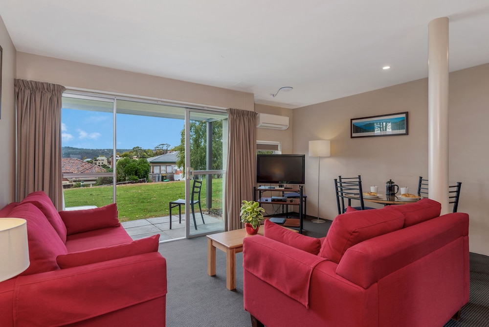 BAY VIEW VILLAS 39/64