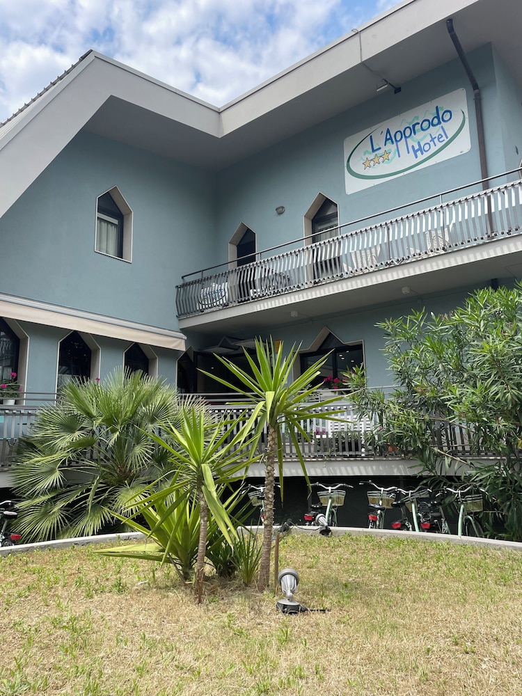 L Approdo Hotel 4/48