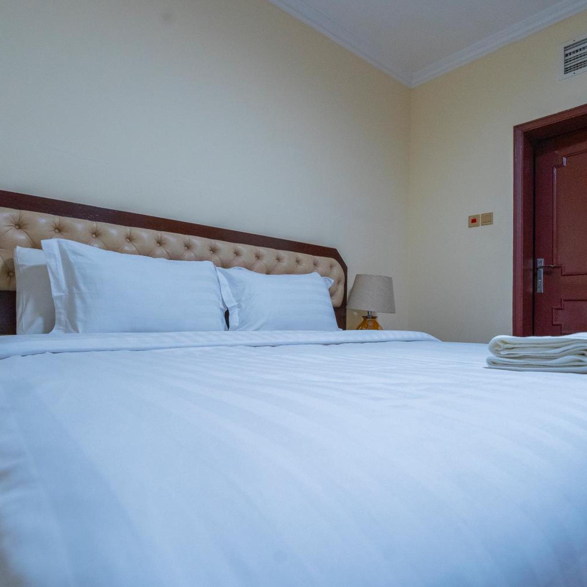 One Bedroom Apartment