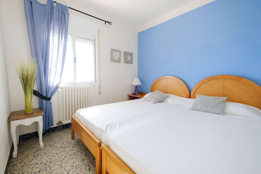 2 BEDROOMS, APARTMENT