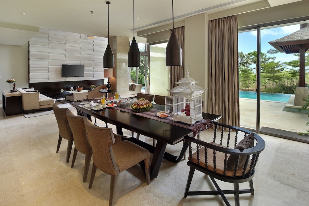 Luxury Apartment At Ayana Residences 30/50