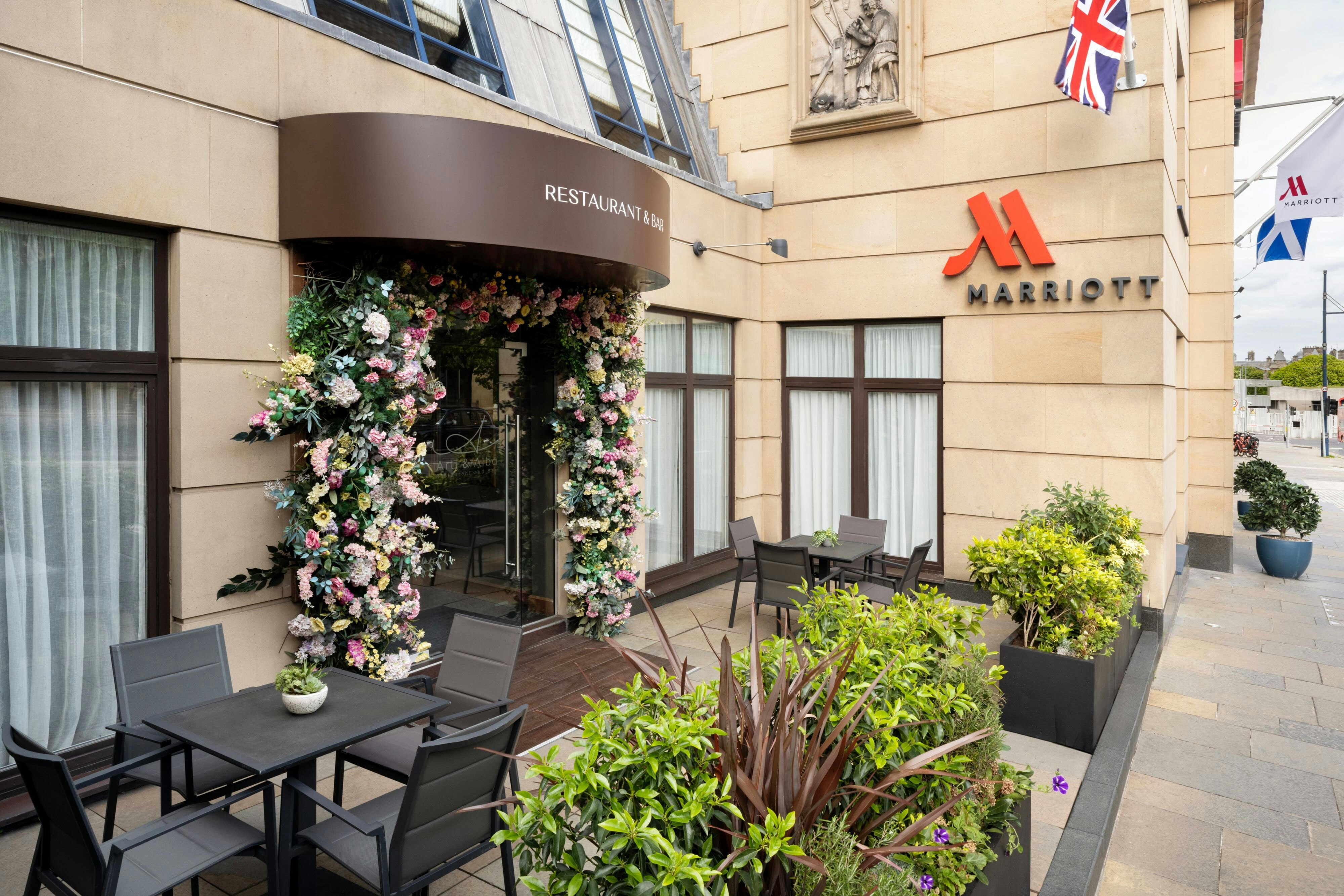Edinburgh Marriott Hotel Holyrood 26/33