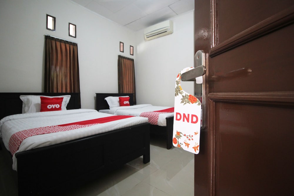 OYO 1547 Wisma Ray Syariah 14/31