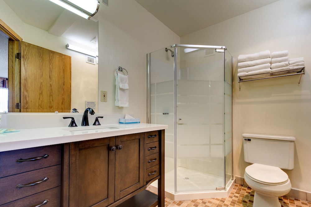 Fireside Inn & Suites 50/88