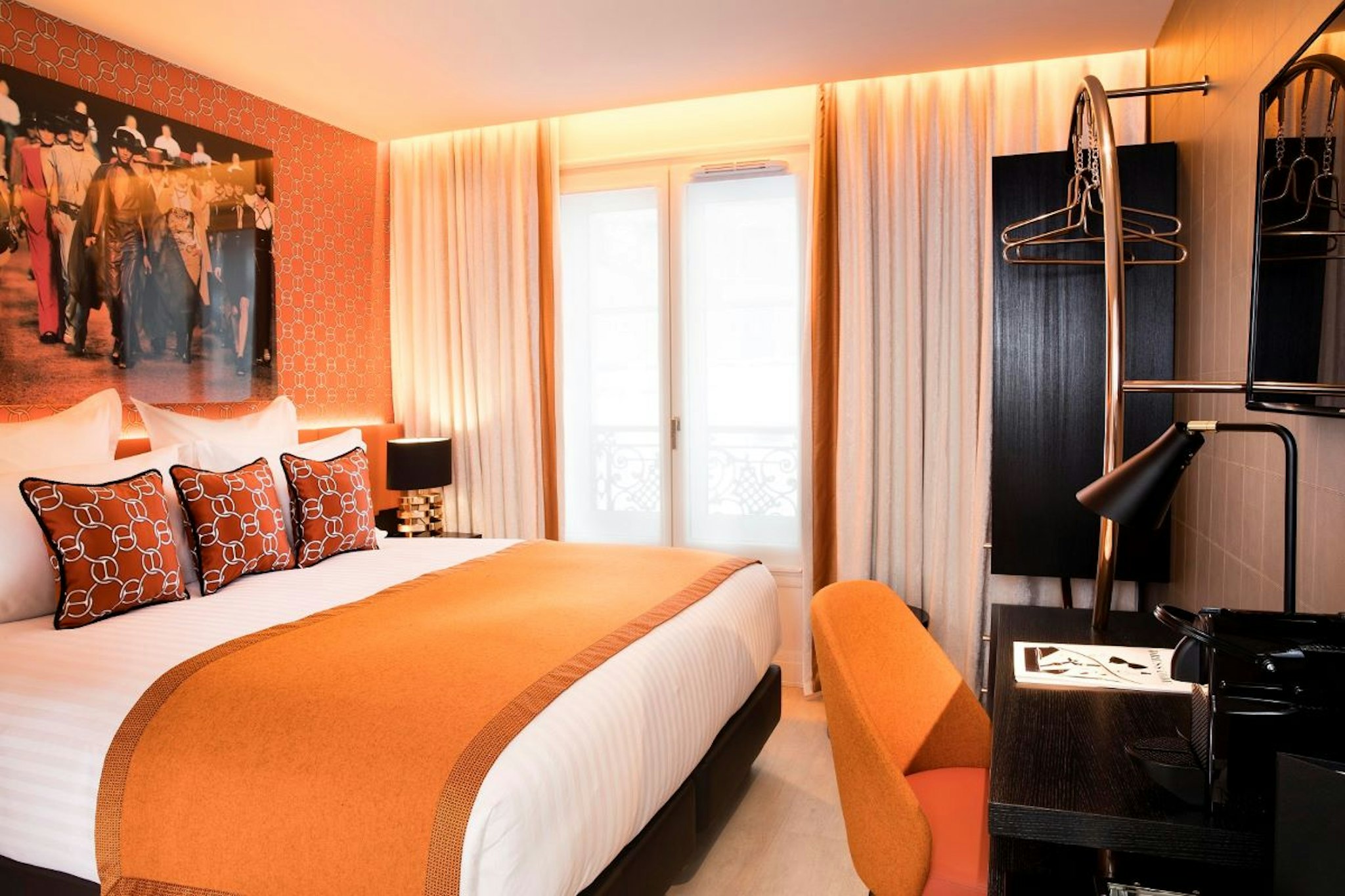 Hotel Dress Code And Spa 11/58