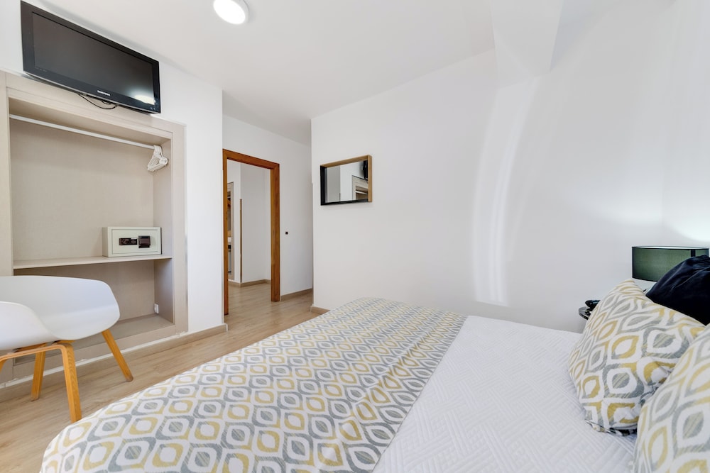 Madrid Hotel 36/73