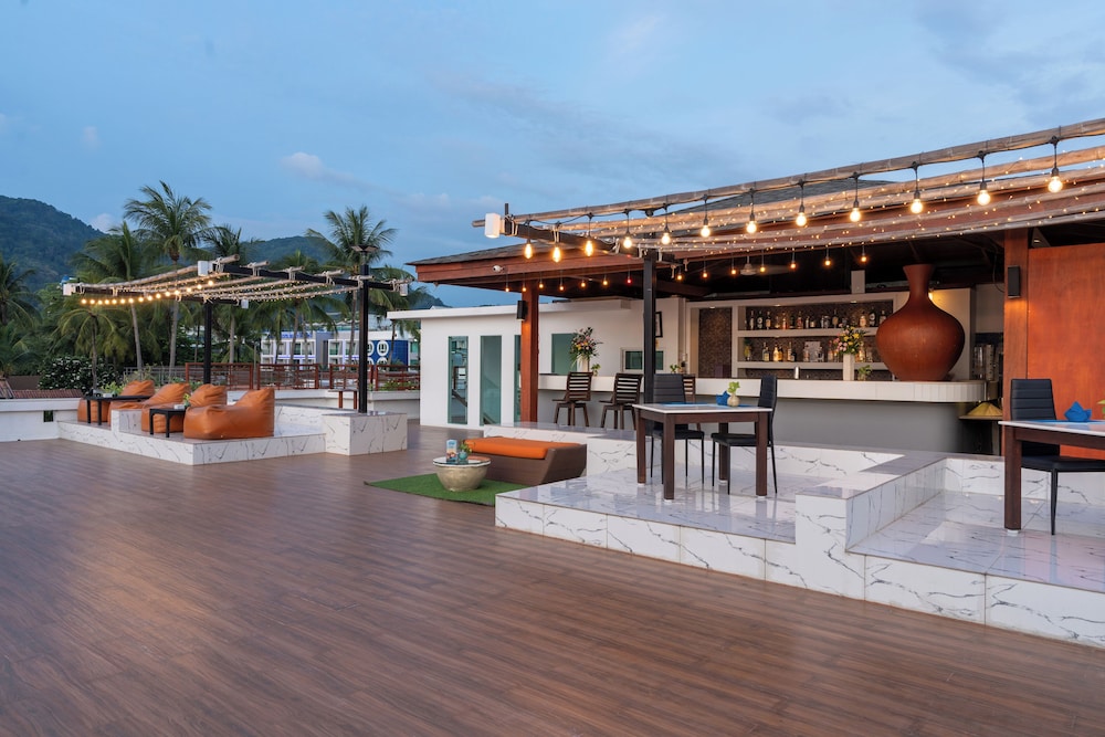 La Flora Resort Patong 62/70