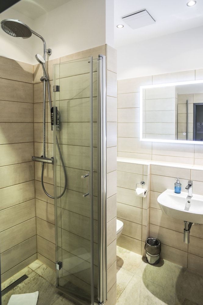 Acama Hotel Hostel Kreuzberg 50/50