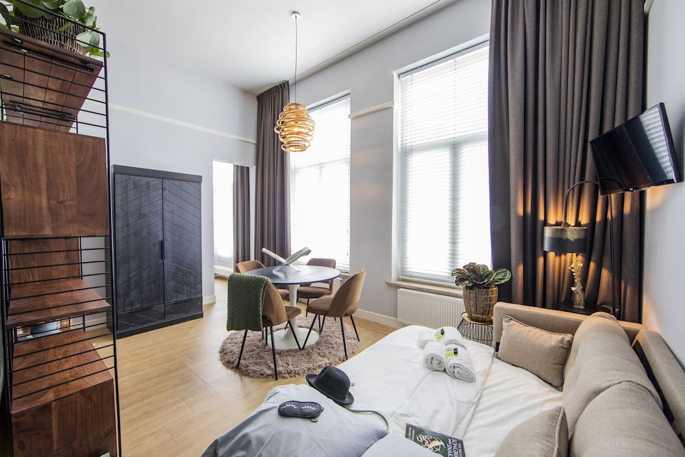 Stadsvilla Hotel Mozaic Den Haag 31/41