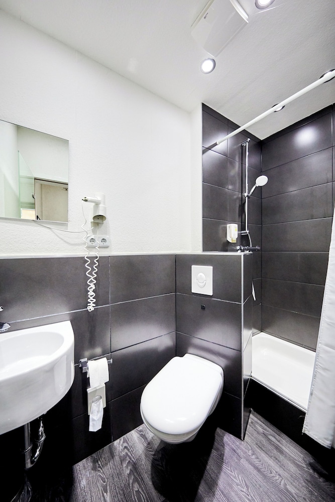 Hotel Alt Deutz City-Messe-Arena 48/50