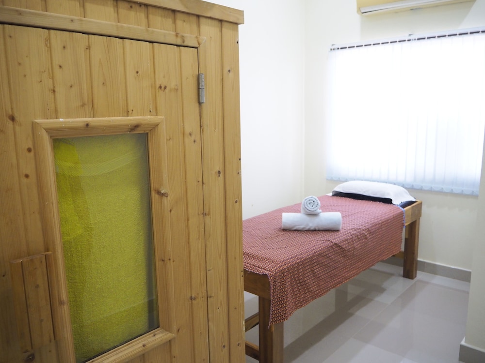 Suksomboon Hotel 27/39