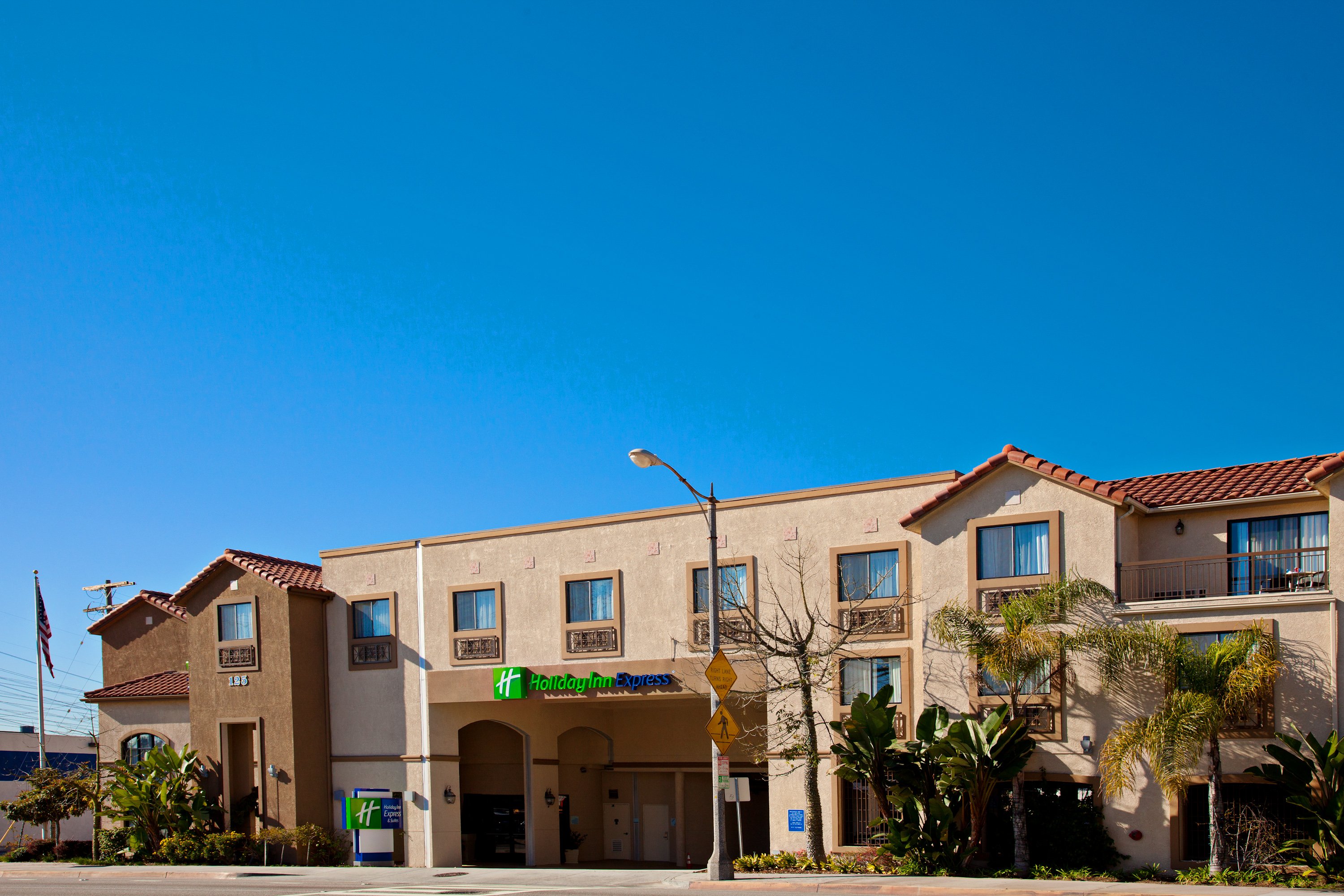 Holiday Inn Express Hotel And Suites Hermosa Beach 4/76