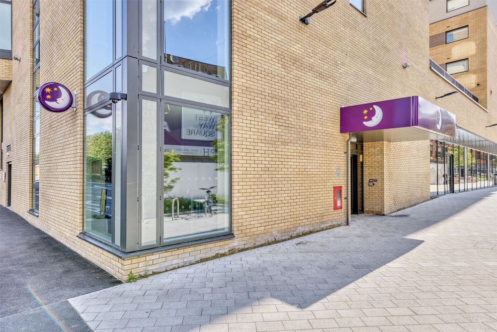 Premier Inn Oxford Botley 27/30
