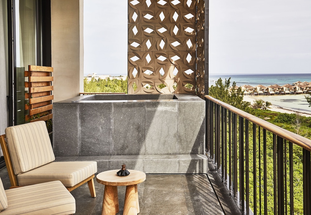 Etereo Auberge Resorts Collection 28/60