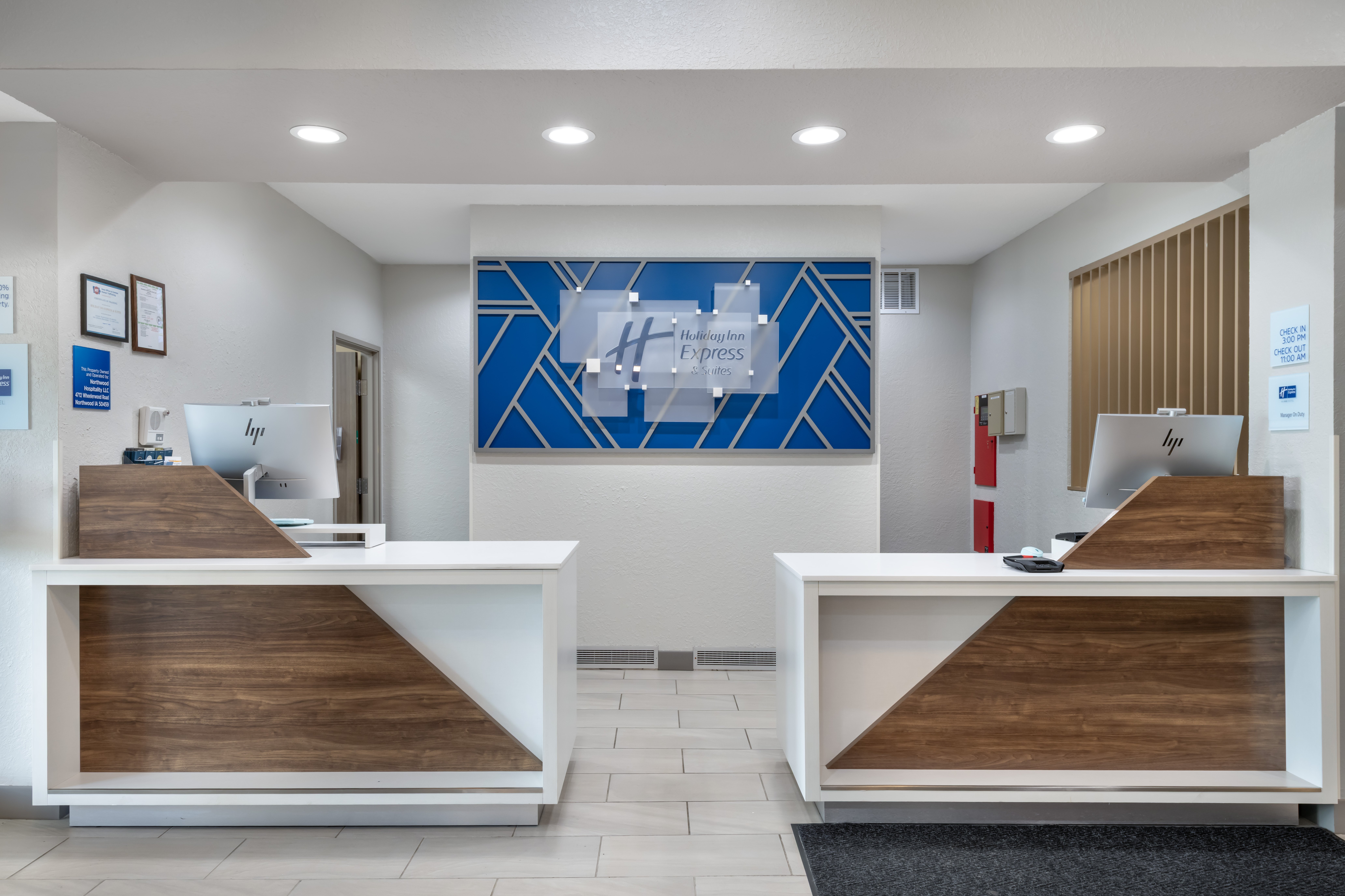 Holiday Inn Express Hotel & Suites Northwood 11/71
