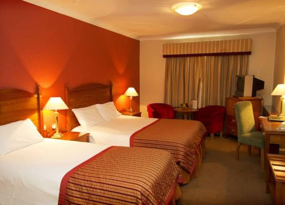 NEWGRANGE HOTEL 15/60