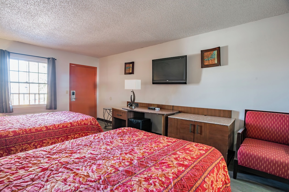 Southern Inn By OYO Walterboro I-95 18/29