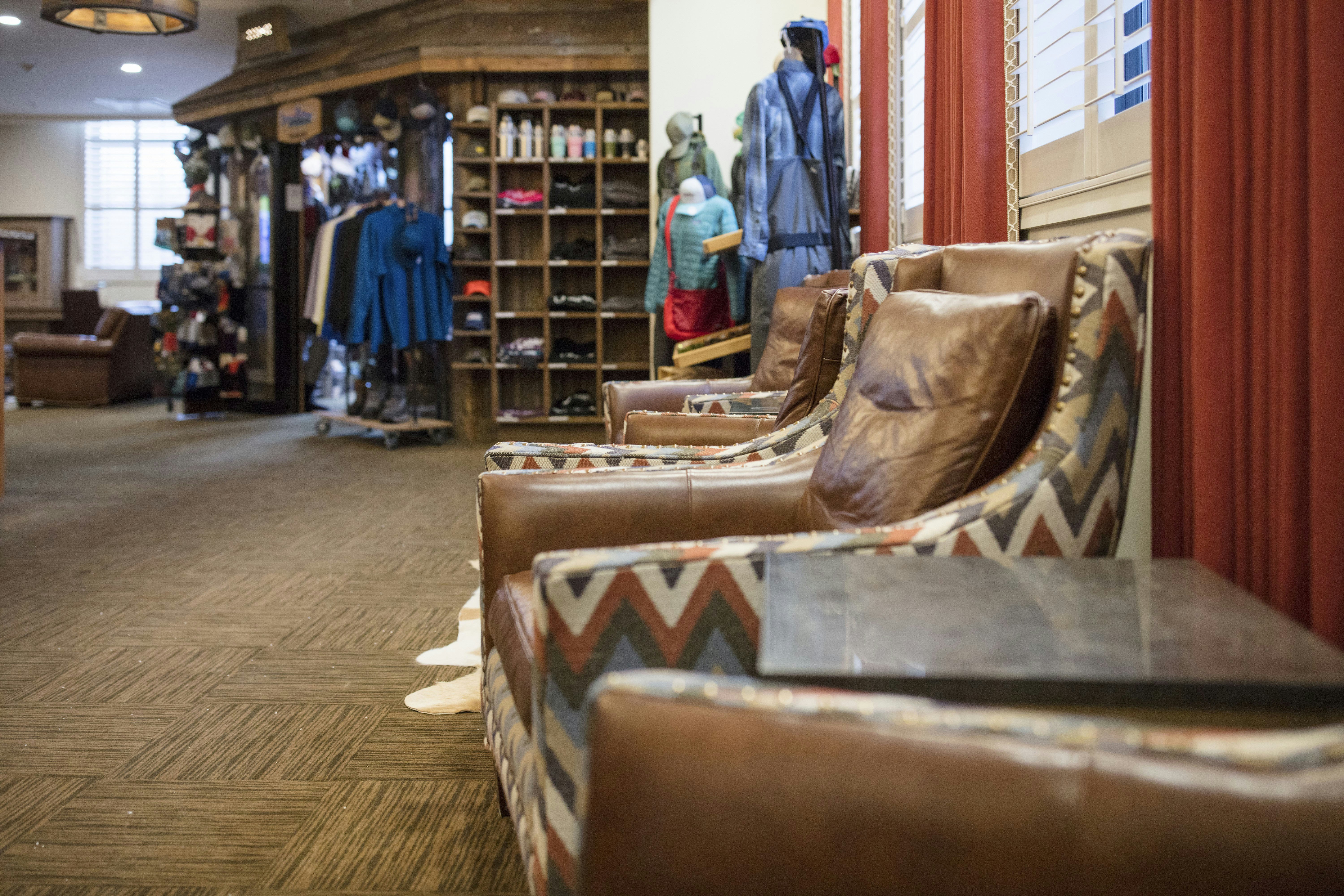 Tailwater Lodge Altmar, Tapestry Collection by Hilton 43/50