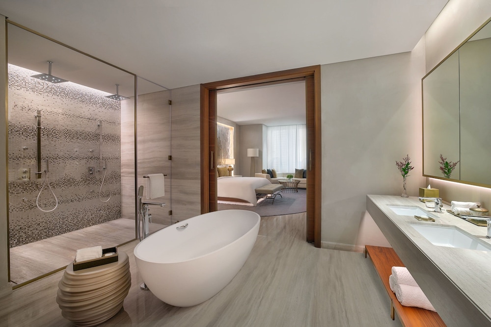 The St. Regis Downtown Dubai 10/35