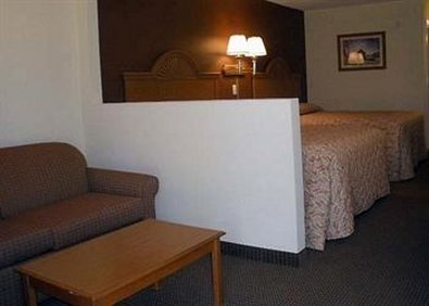 General Bragg Inn & Suites Chickamauga 10/19