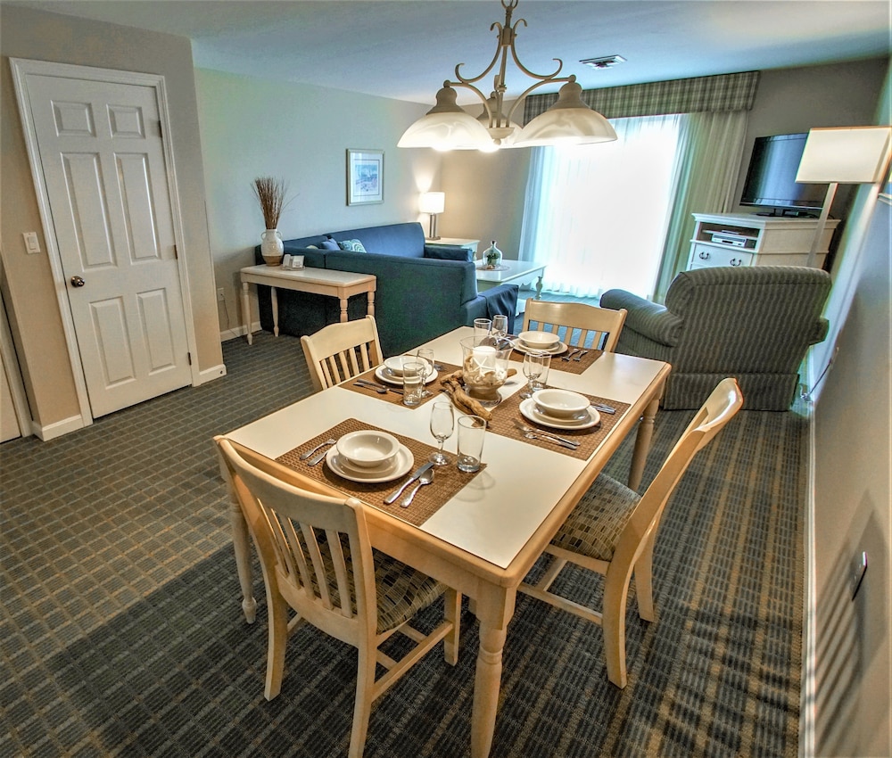 Cape Winds Resort 38/46