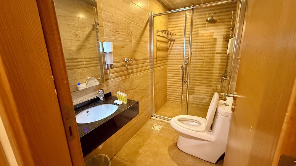 Jewheret Alswefiah Hotel Suites 41/45