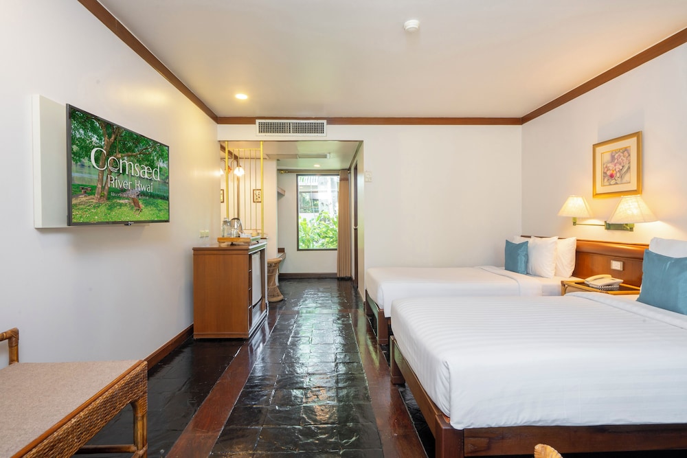 Garden, Superior, Twin Beds