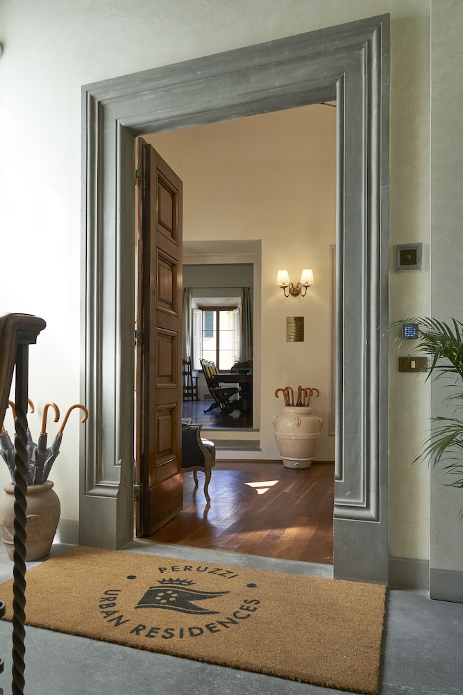 Peruzzi Urban Residences 7/50