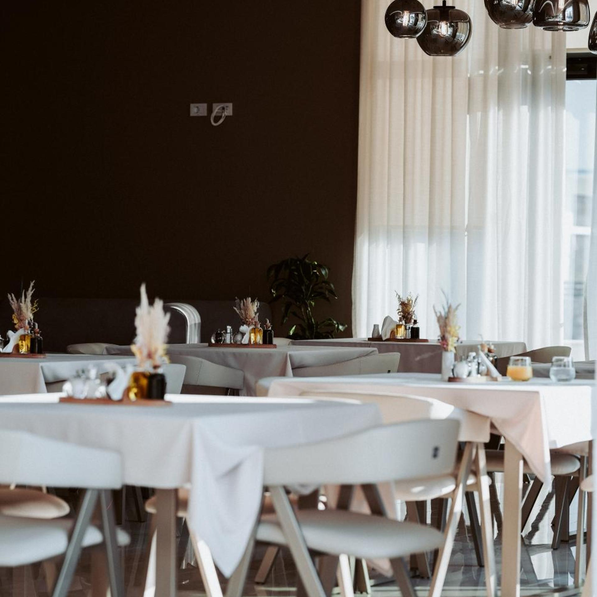 Naos Luxury Hotel 50/62