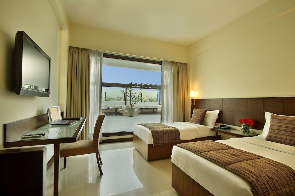 Hotel Express Residency Vadodara 11/46