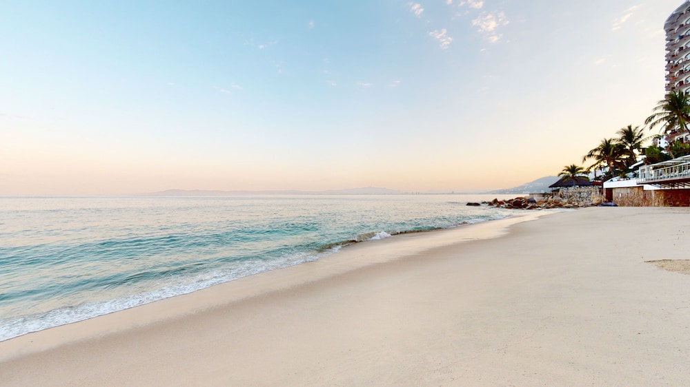 Grand Park Royal Puerto Vallarta - All Inclusive 35/37