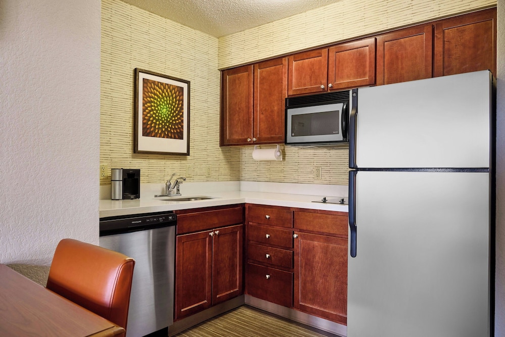 Residence Inn Marriott Joplin 32/41