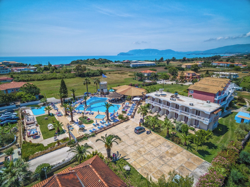 Antonis Apartments 2/50
