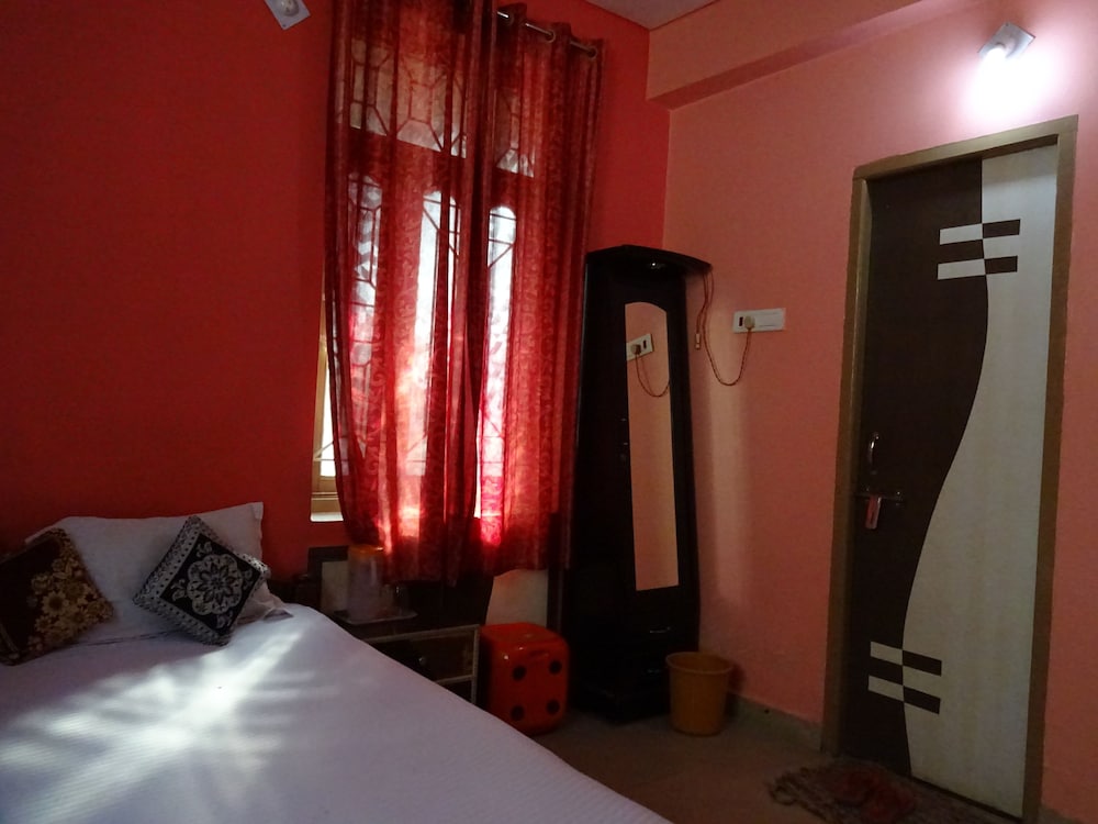 Hotel Viraat Inn 13/50