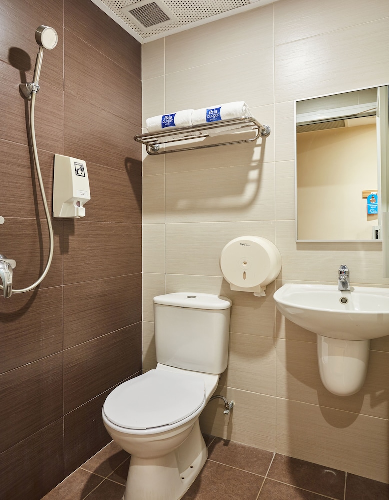 Ibis Budget Singapore West Coast 60/63