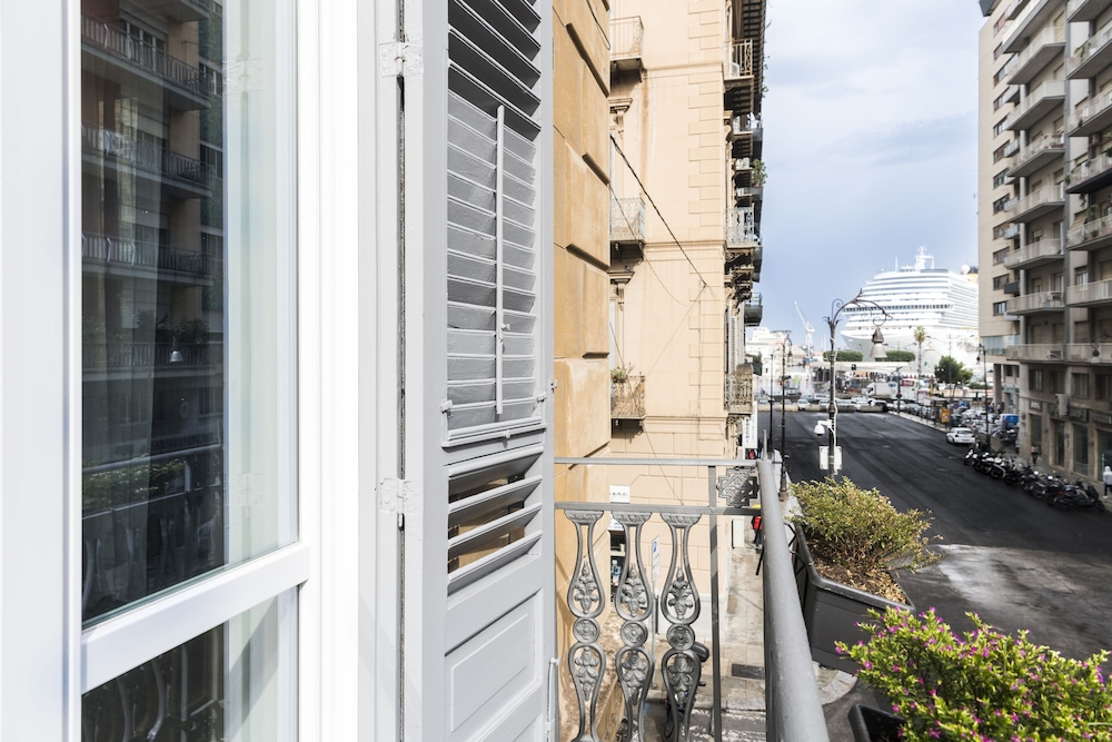 Palermo In Suite Aparthotel Shs 1/52