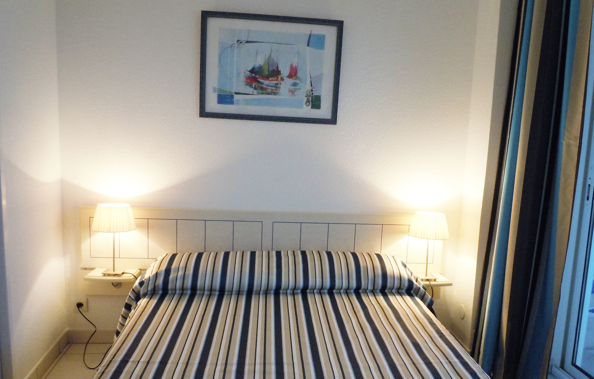 1 BEDROOM, APARTMENT, POOL SIDE OR SEA VIEW