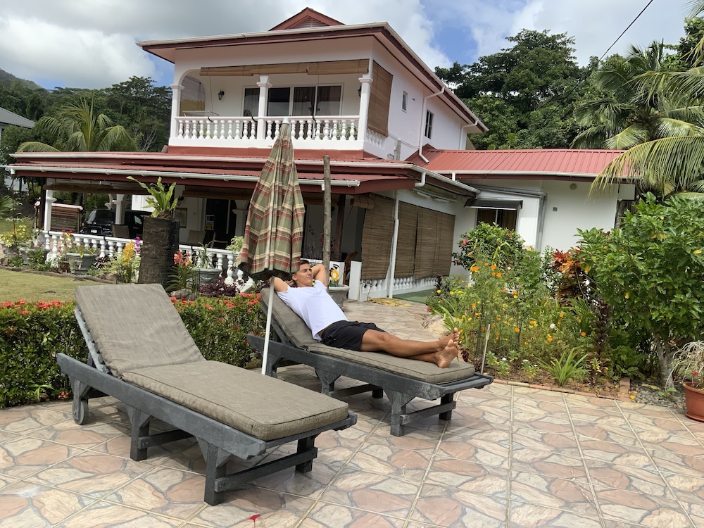 The Orchard Self-Catering Villa 5/50