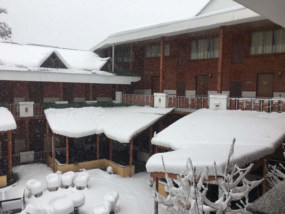 CHAIL VILLAS HOTEL 6/50