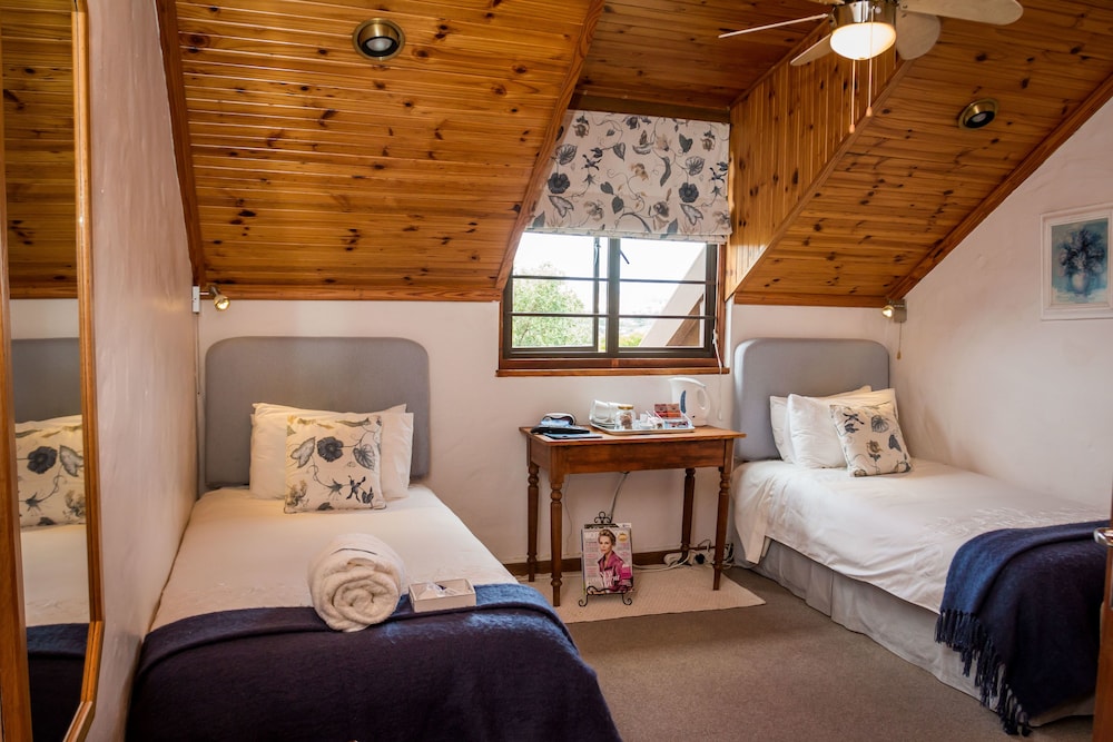 Jenny's Guest House 6/30