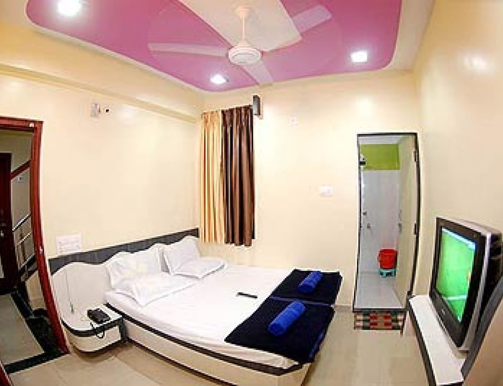 Hotel Disha Palace 43/69