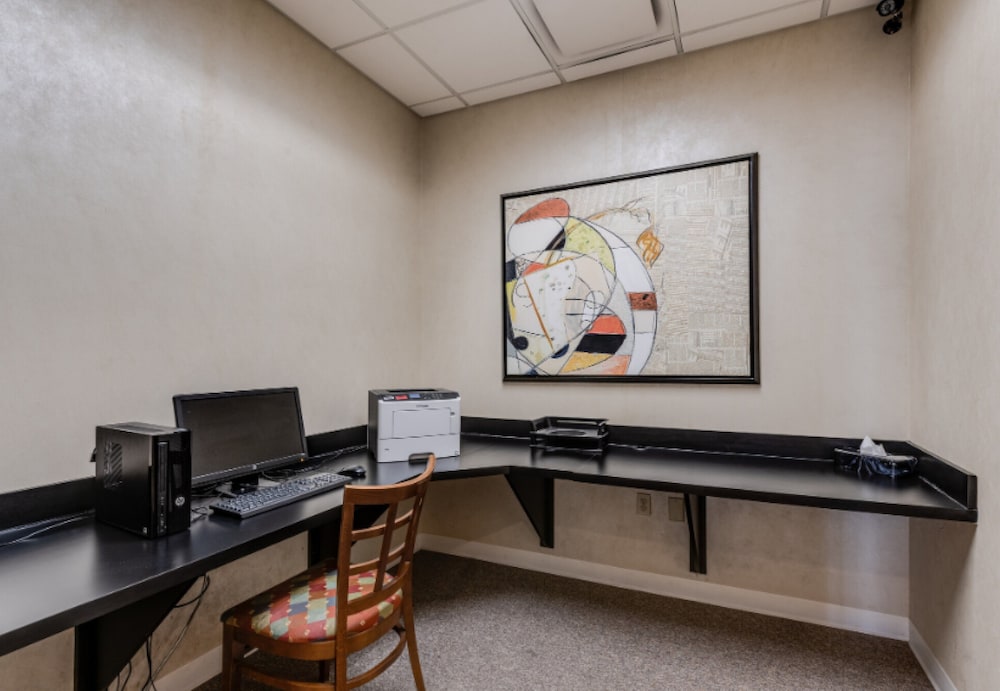 HOLIDAY INN BATTLE CREEK 32/47