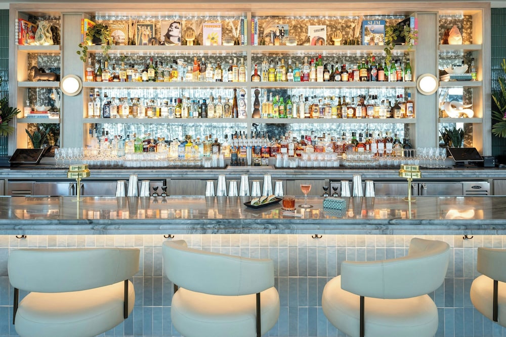 Moxy St Petersburg Downtown 23/37