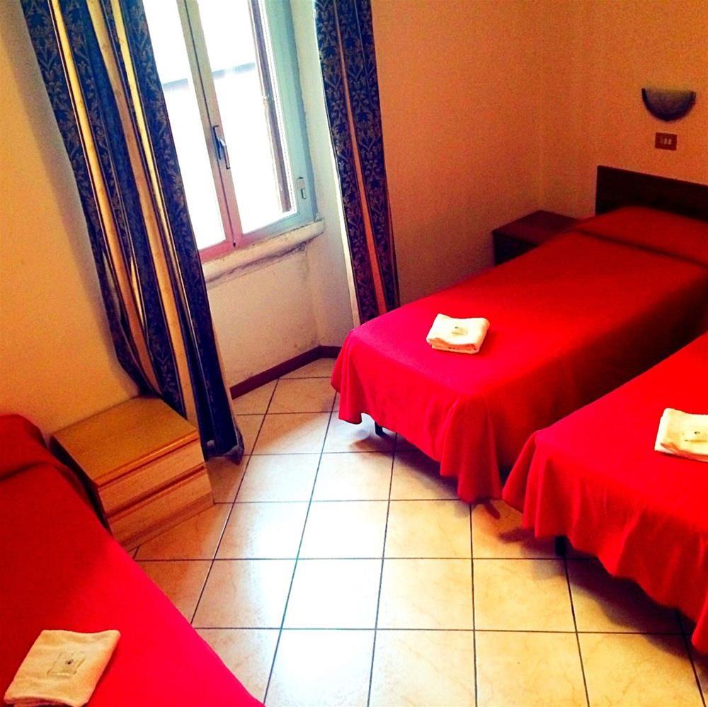 Hotel Adelchi 11/35