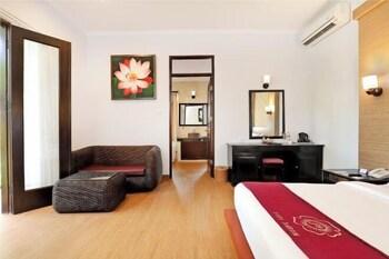 2 Bedrooms, Pool, Villa
