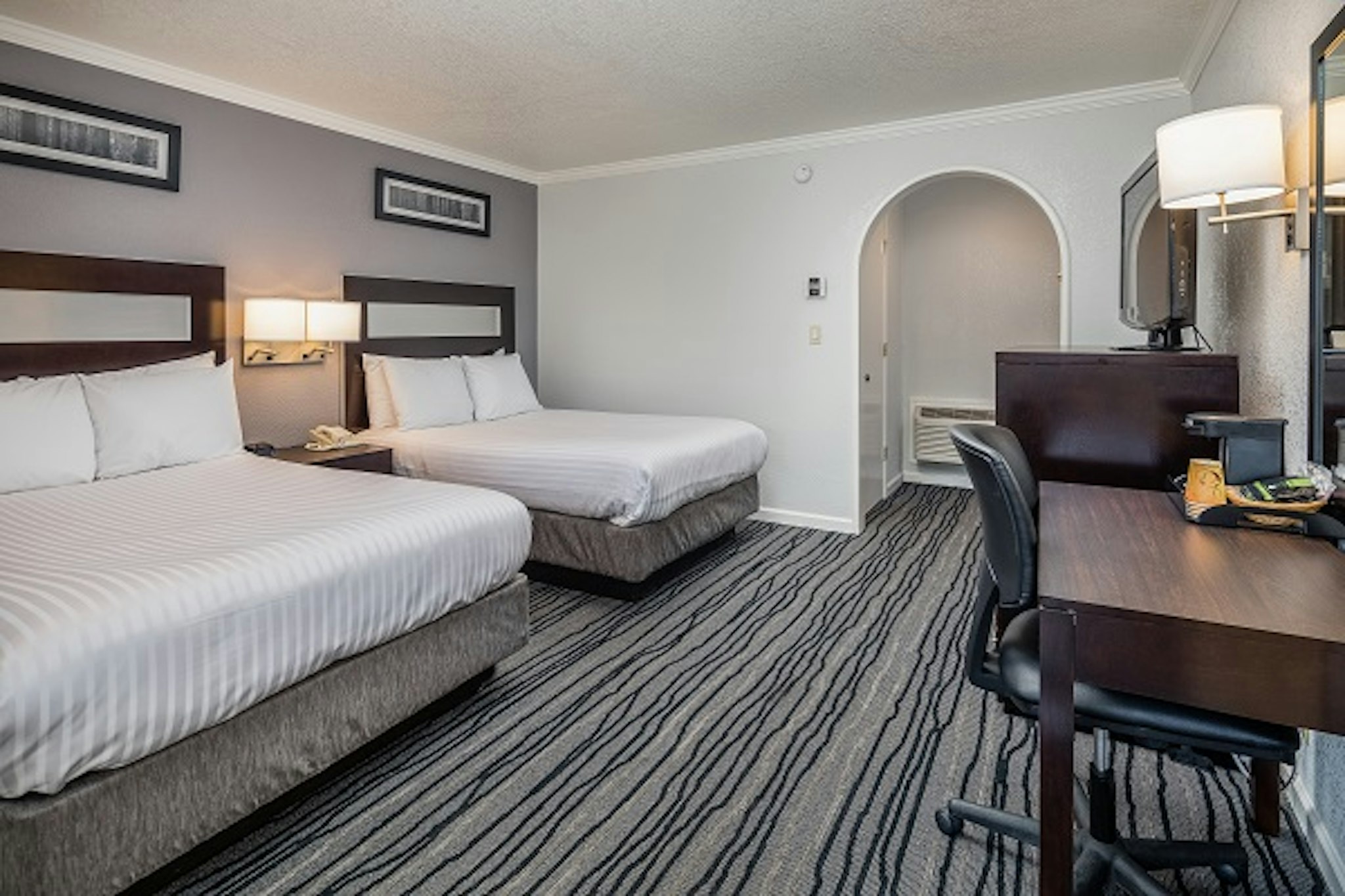 Redwood Creek Inn 4/25