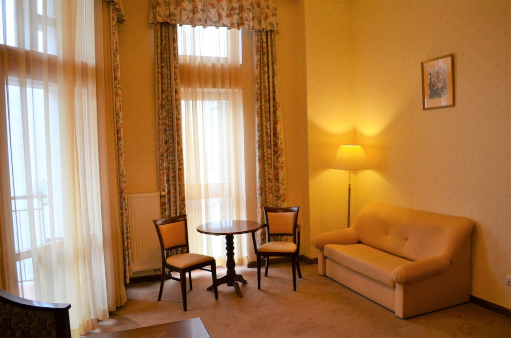 Hotel Petr 36/64