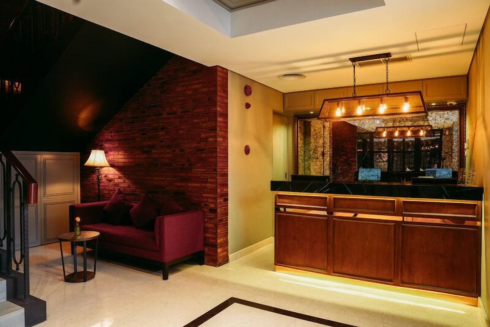 Barito Mansion 4/35